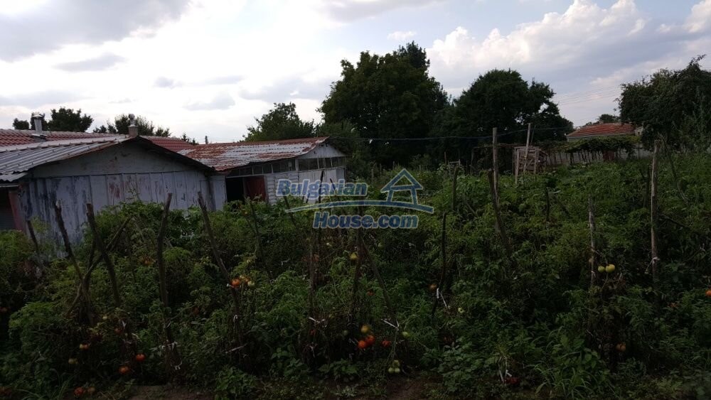 13331:7 - Property for sale with a large yard near Dobrich