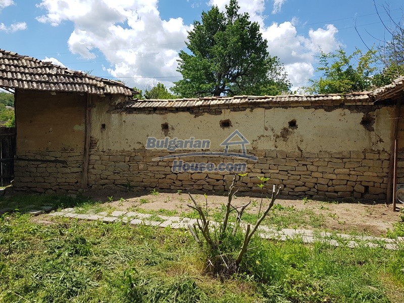 13373:54 - Cheap Bulgarian property for sale in Konak, Targovishte area