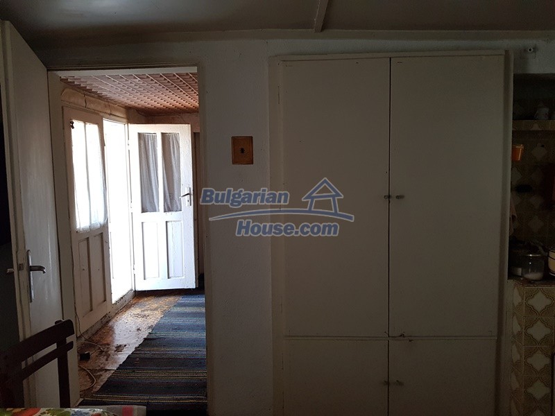 13078:21 - House for sale 50 km from Plovdiv and 20km from Chirpan 