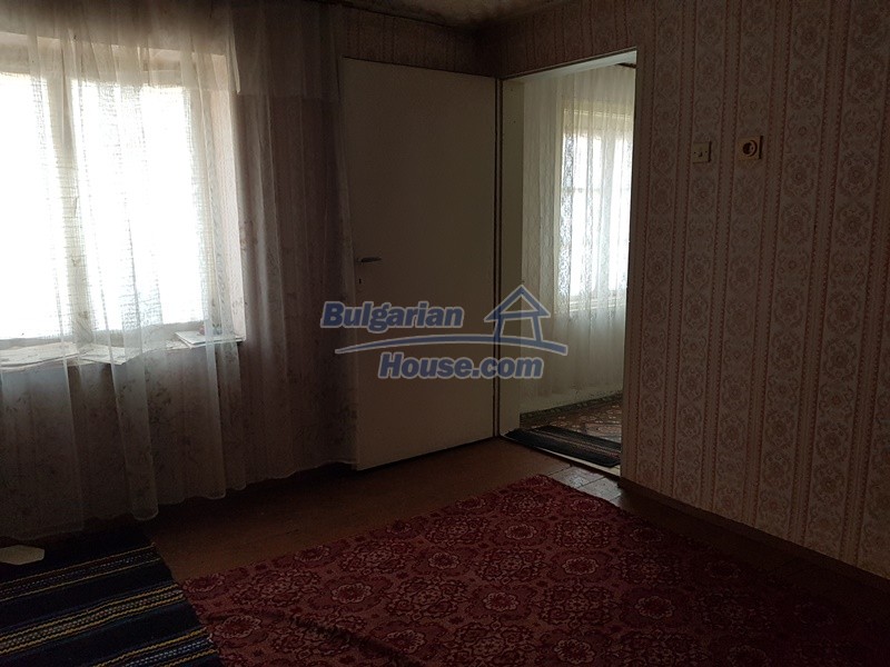 13078:39 - House for sale 50 km from Plovdiv and 20km from Chirpan 