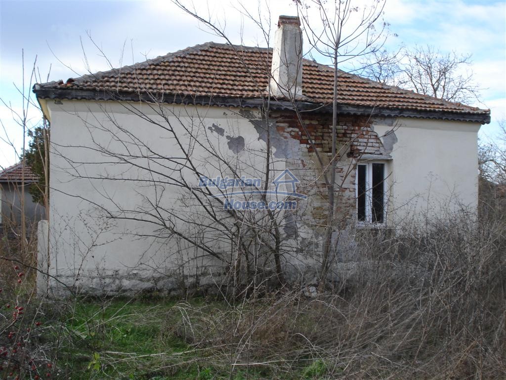 10702:20 - House for sale in Granitovo Elhovo region 