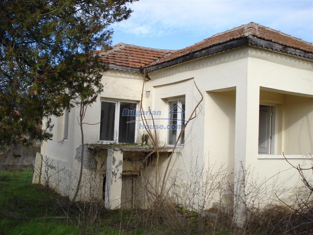 10702:19 - House for sale in Granitovo Elhovo region 