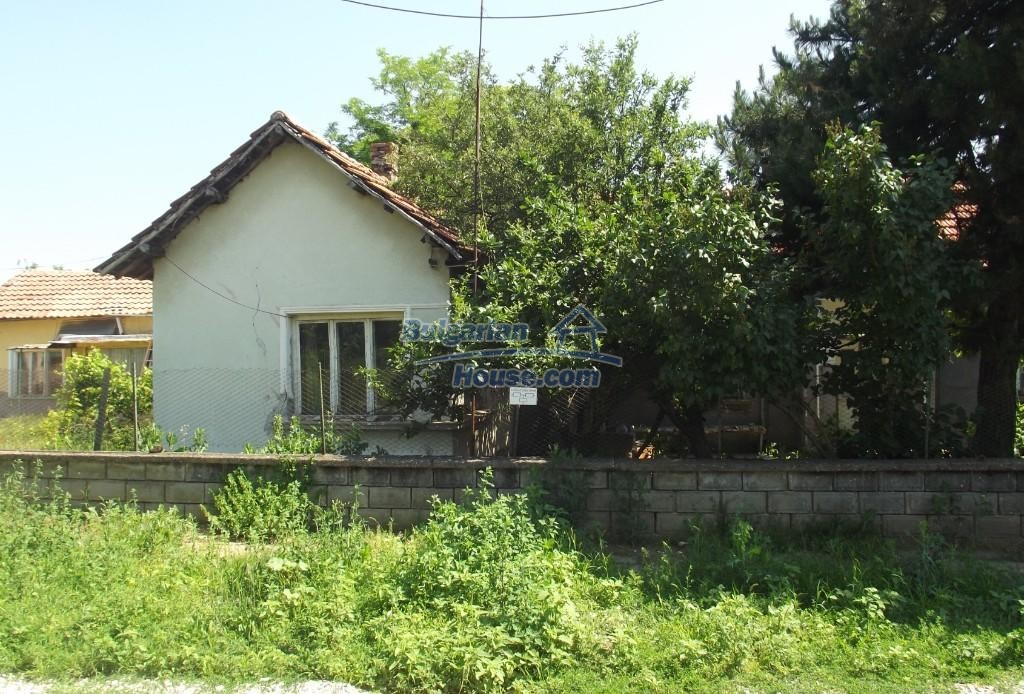 13400:27 - Property with big plot of land and lots of potential at a good p