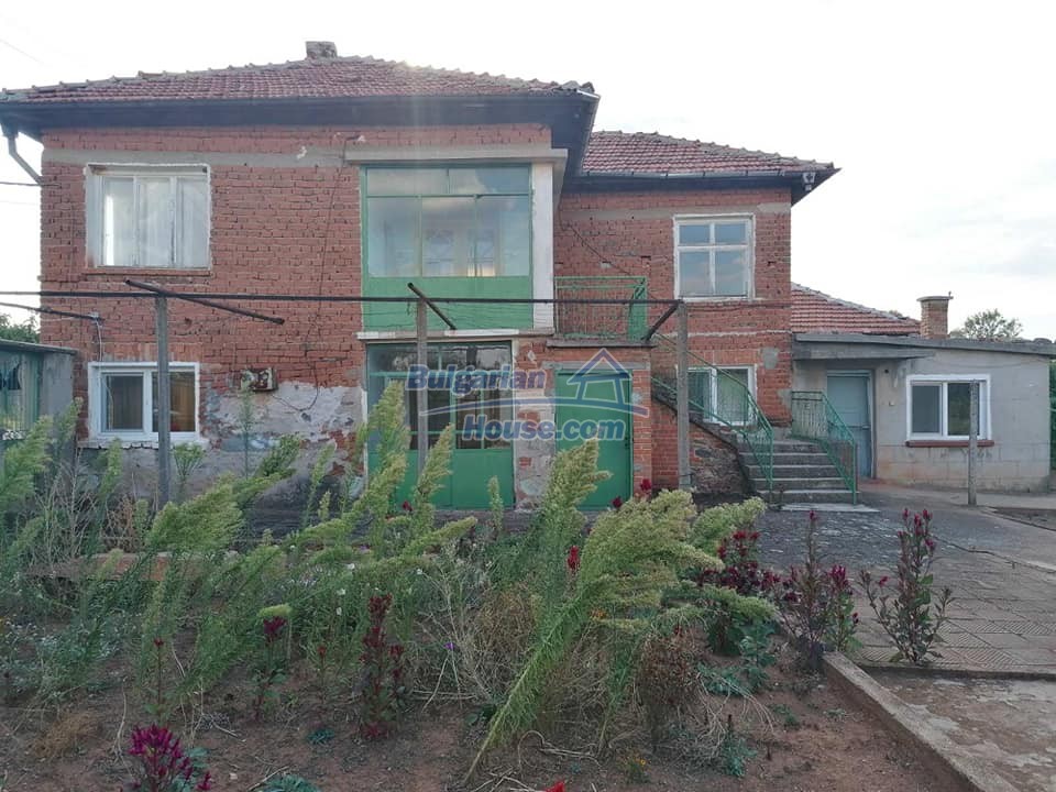 13402:1 - Bulgarian house for sale in east Rodophy mountain 32km to Greece