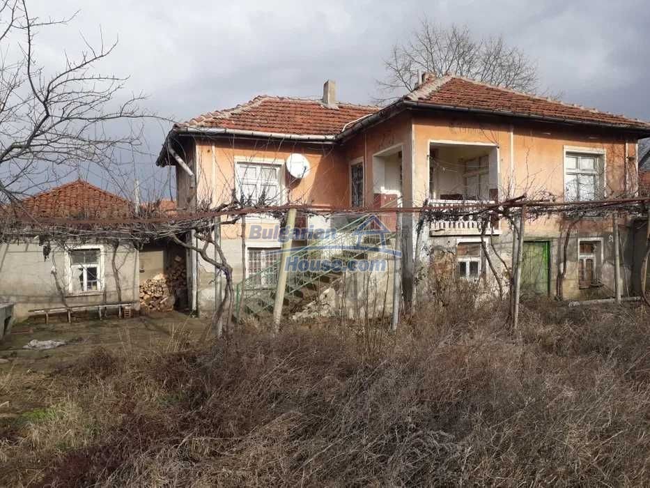 13403:1 - Cheap Bulgarian property for sale 16 km from Harmanli