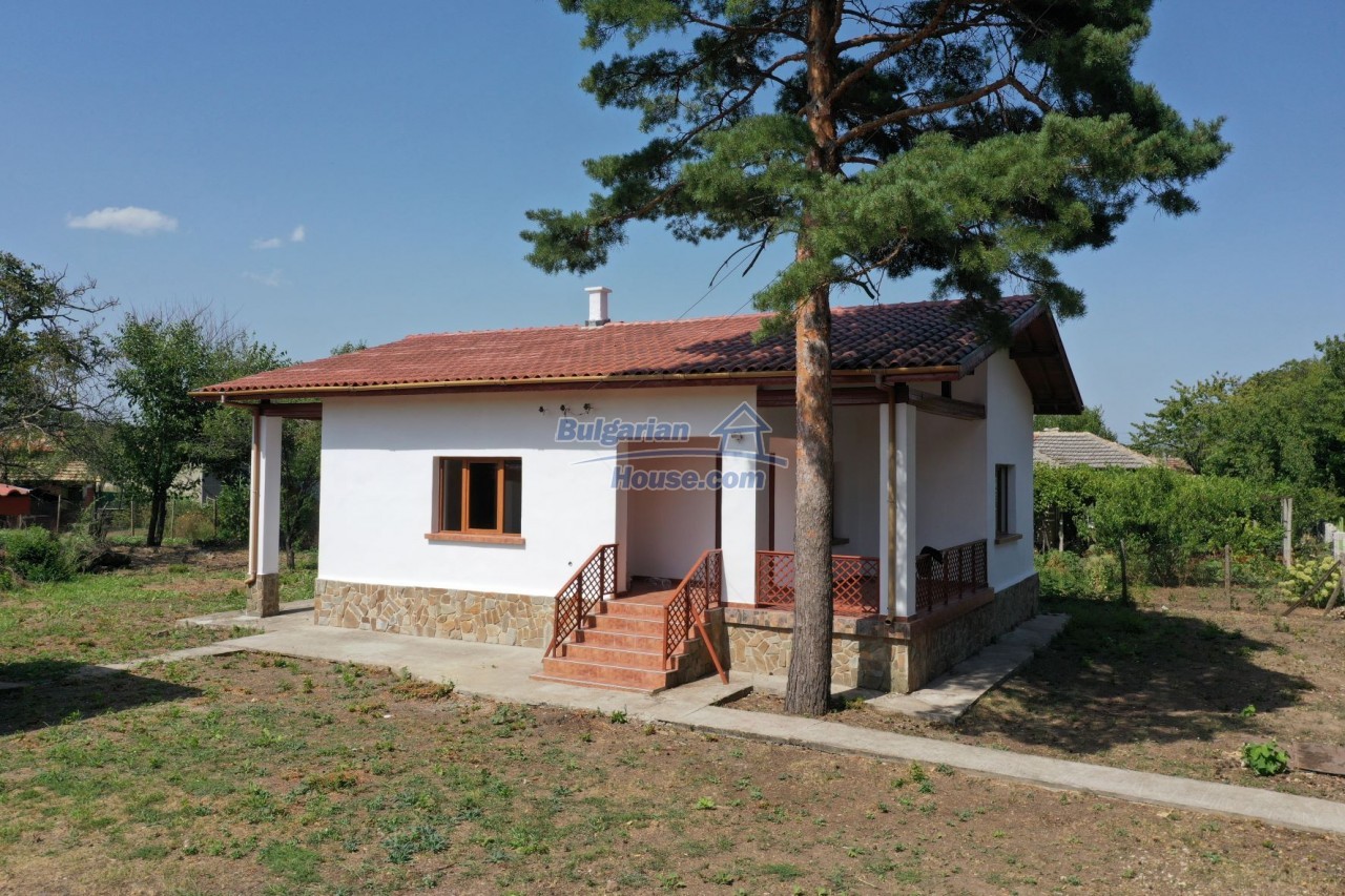 13407:3 - Renovated house for sale near Dobrich!