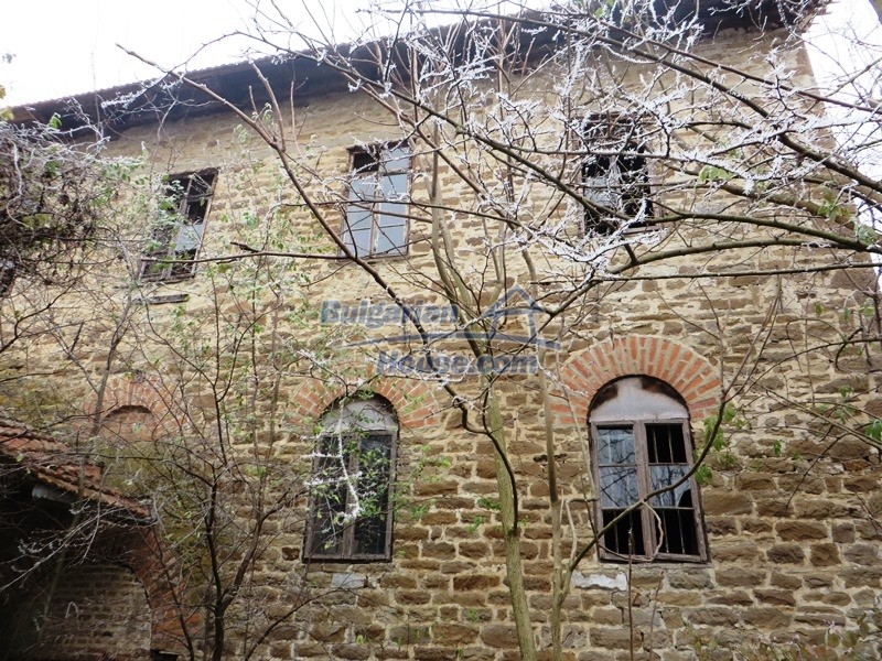 13415:2 - An old stone built mill 200 m. from a river stunning location