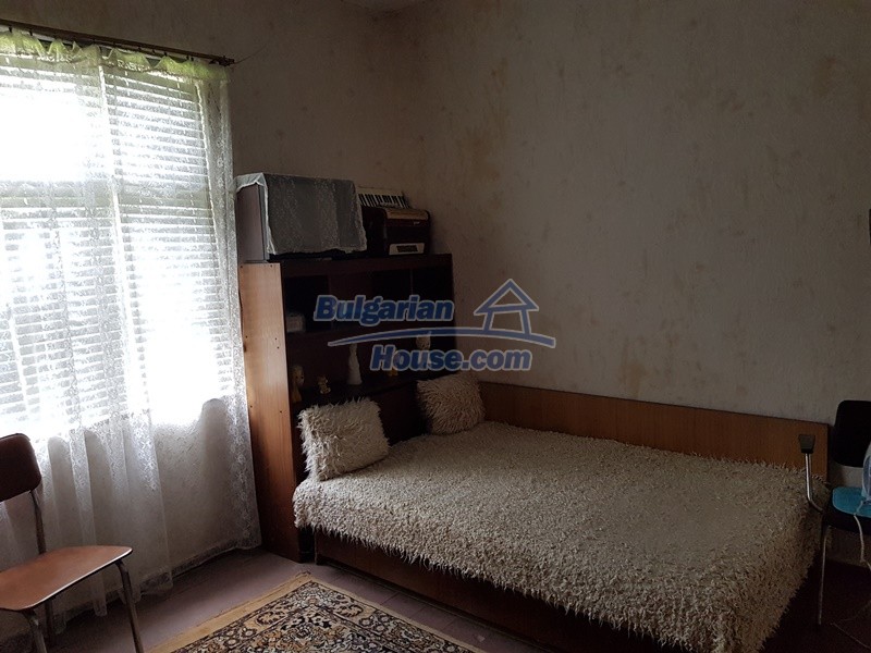 13422:18 - Two houses and garden 3000 sq.m in a village 50 km from Plovdiv