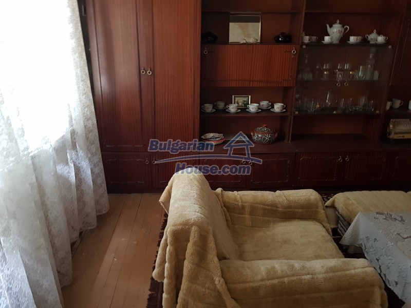 13422:21 - Two houses and garden 3000 sq.m in a village 50 km from Plovdiv