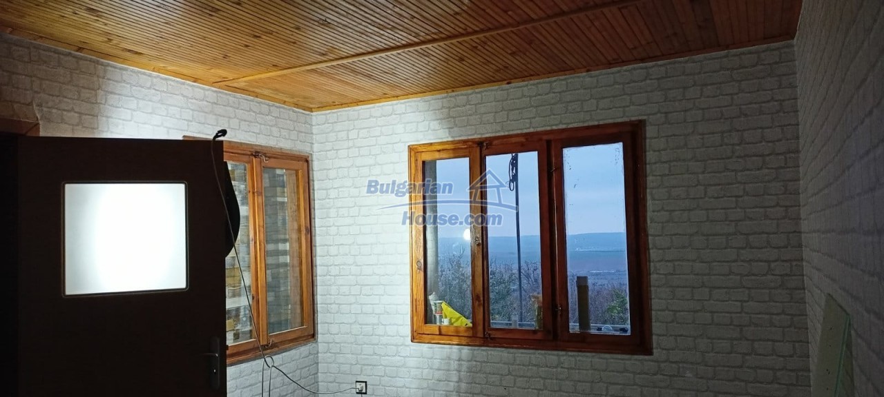 13431:9 - Cozy Bulgarian property in a village 12 km from VARNA