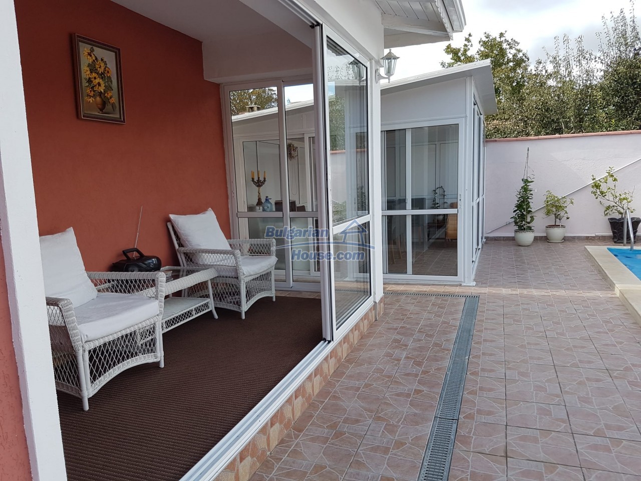 13440:16 - House  for sale  with pool near Balchik
