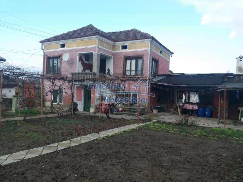 13460:1 - 3 -4 bedroom House for sale in Lesicheri,30 km to Veliko Tarnovo