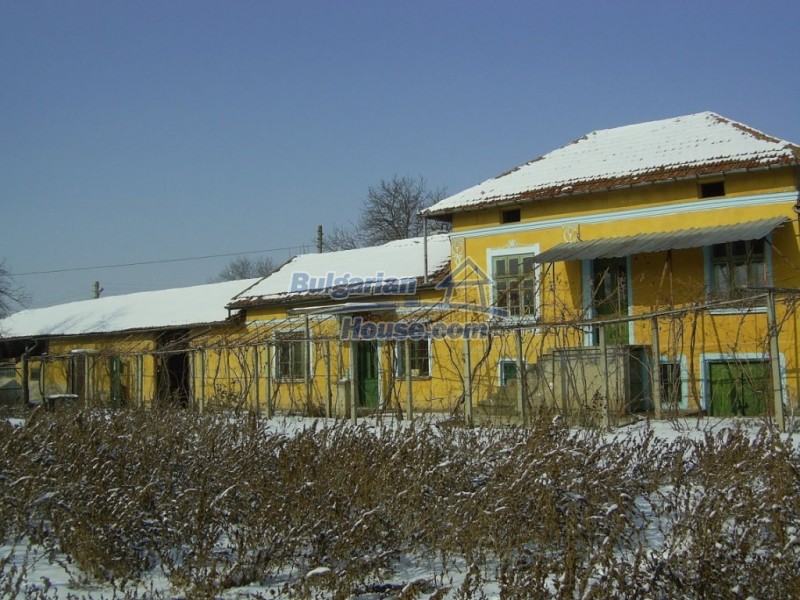 Houses / Villas for sale near Veliko Tarnovo - 13461