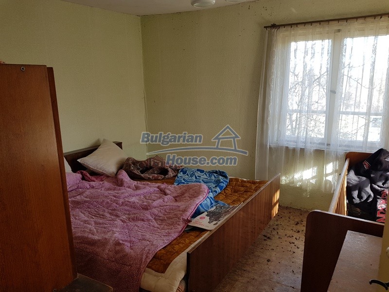 13469:18 - Cheap Bulgarian property for sale 10 km from Popovo 