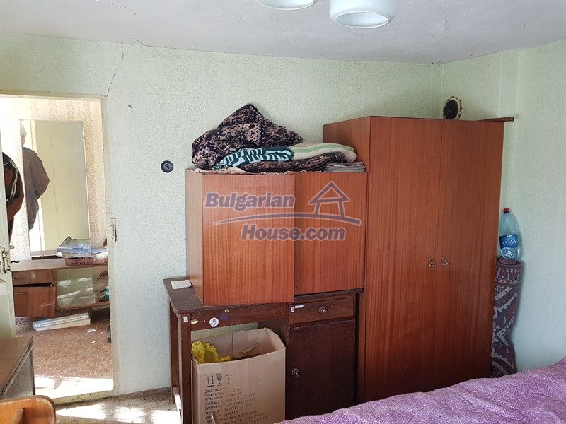 13469:21 - Cheap Bulgarian property for sale 10 km from Popovo 