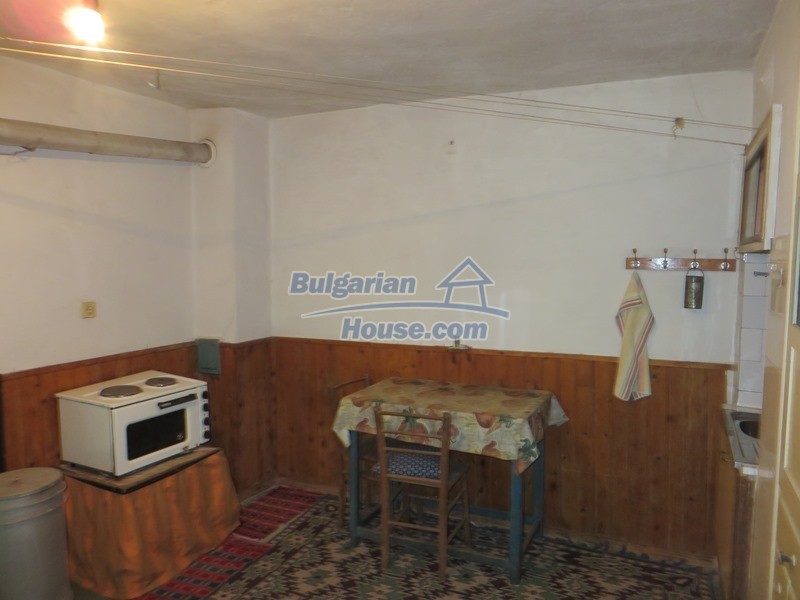 13486:15 - 3 bedroom house in very good condition 30 km from Veliko Tarnovo