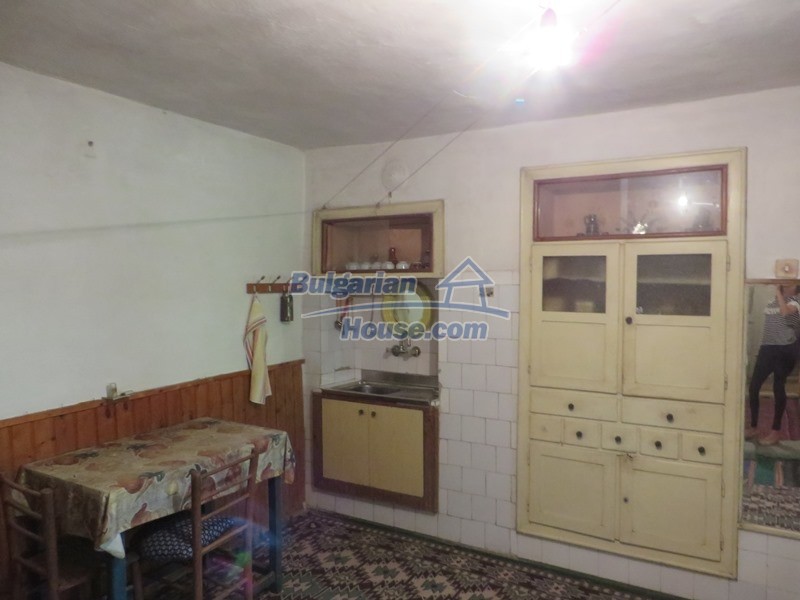 13486:13 - 3 bedroom house in very good condition 30 km from Veliko Tarnovo