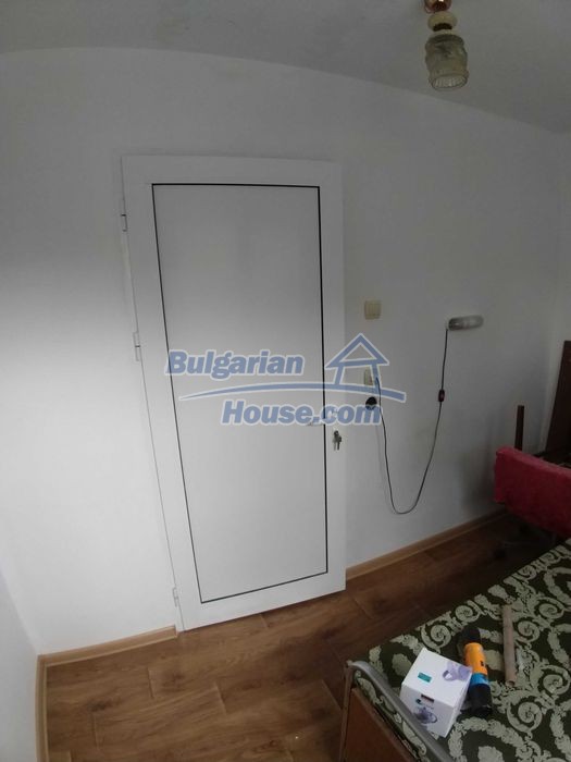 13491:13 - House in very good condition in a village 16 km from Elhovo
