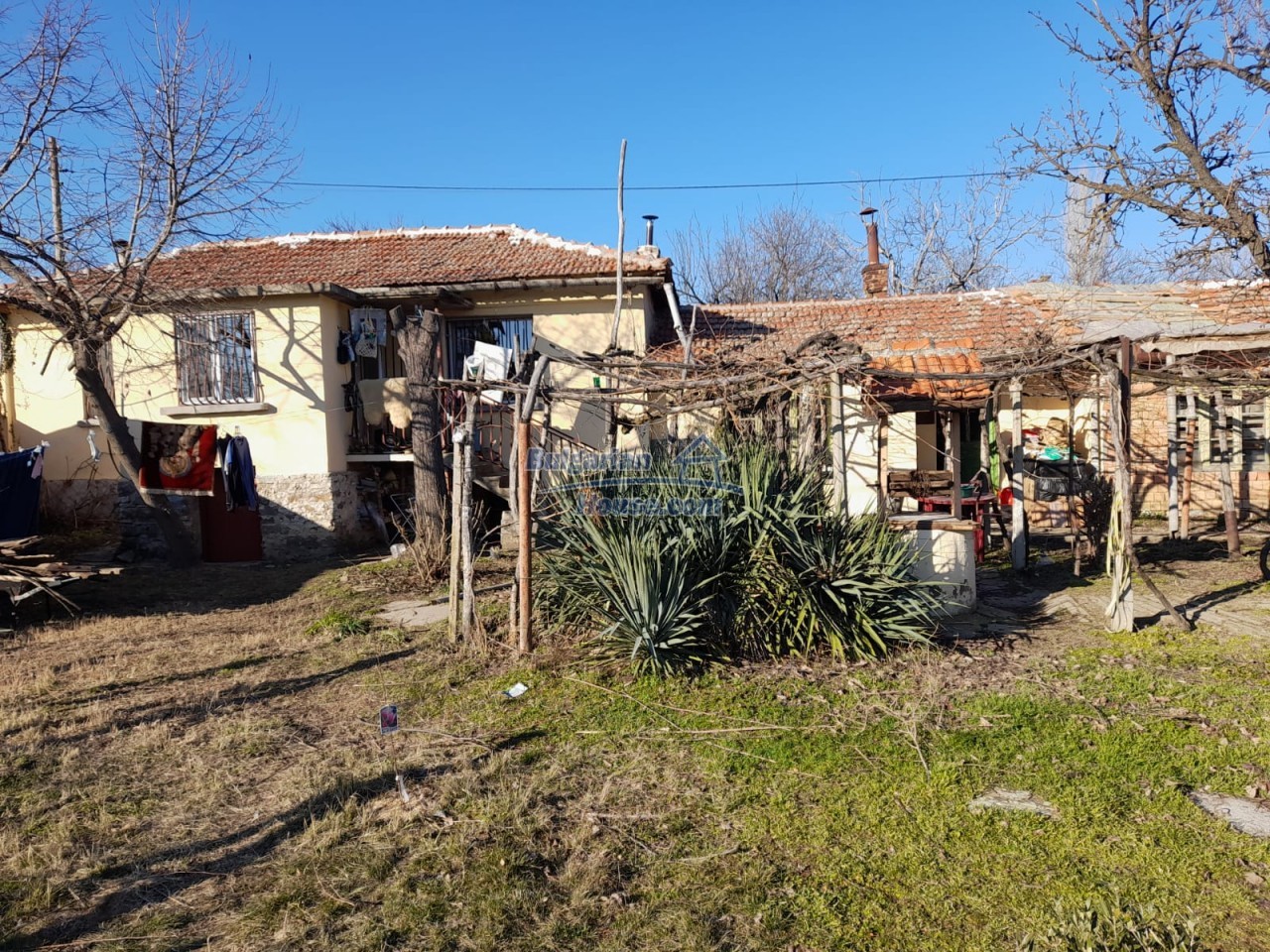 13389:12 - House ready to move in 25 km between Yambol and Sliven