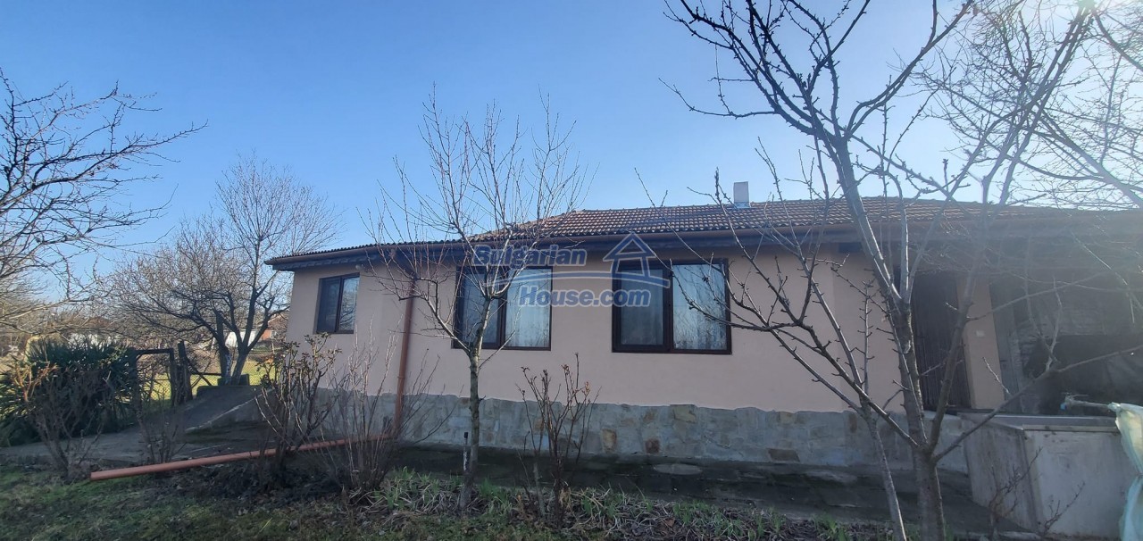 13481:60 - Renovated house with many fruit trees near Shkorpilovtsi