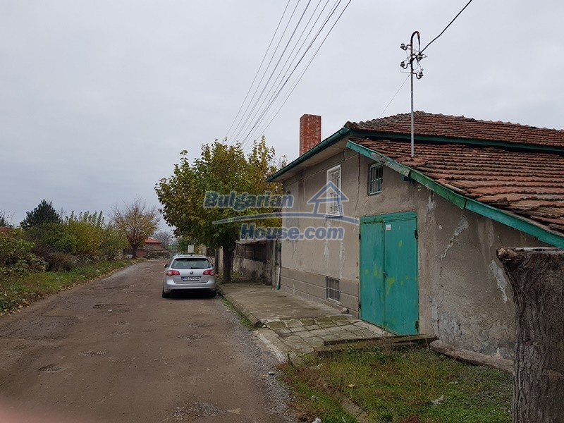 13421:60 - House for sale between Plovdiv and Stara Zagora good condition