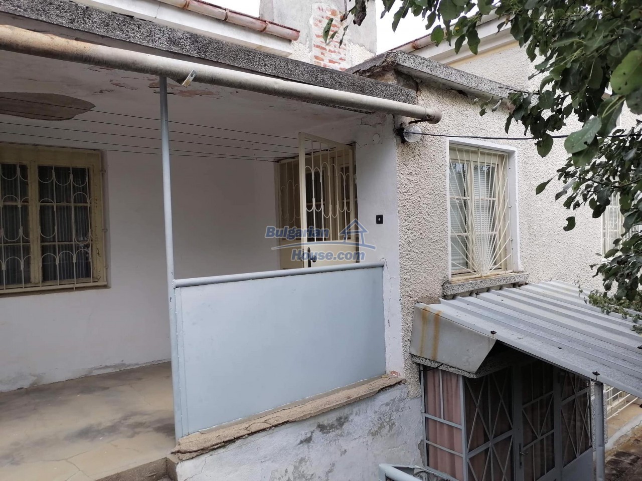 13509:11 - House in good condition with lovely views Stara Zagora region