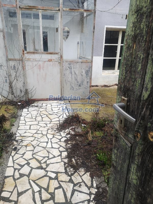 13512:16 - House with garden  for sale between Stara Zagora and Plovdiv 
