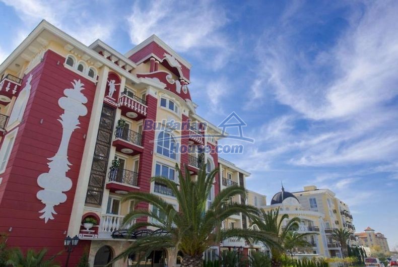 13523:14 - 2 bed apartment in the LUXURY MESSEBRIA PALACE 350m from beach