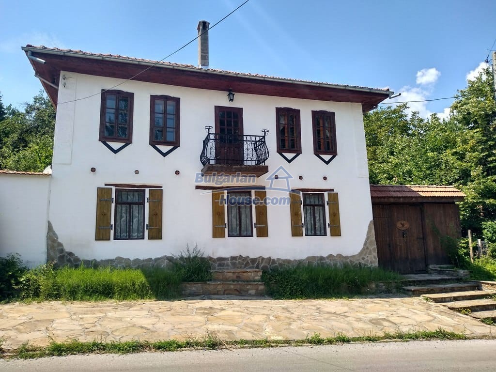13554:1 - Traditional Bulgarian house only 5 km to Gabrovo