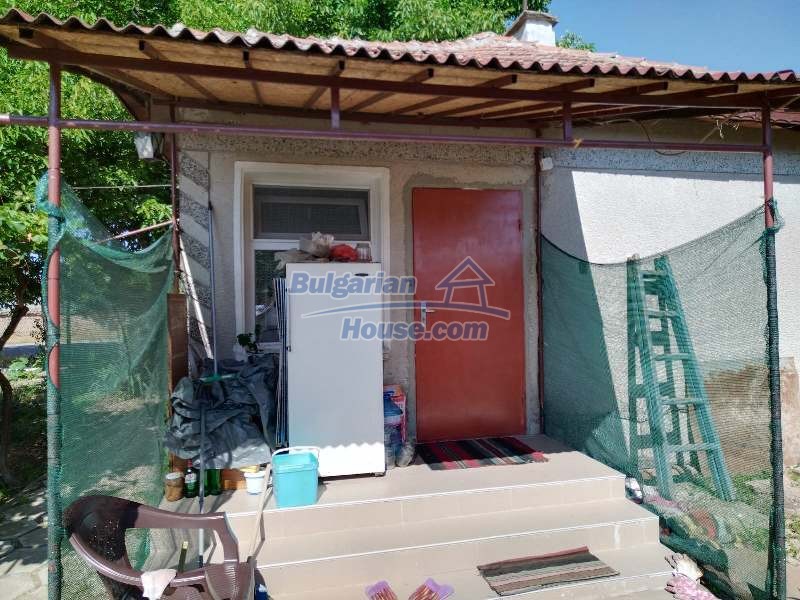 13561:7 - One storey house in good condition 18 km from Stara Zagora 