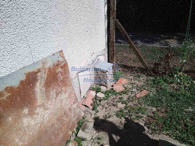 13561:14 - One storey house in good condition 18 km from Stara Zagora 