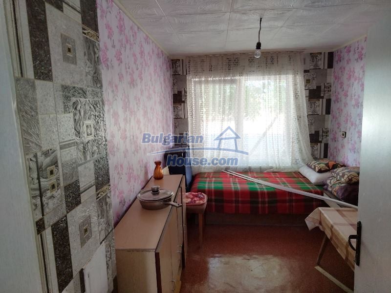 13561:19 - One storey house in good condition 18 km from Stara Zagora 