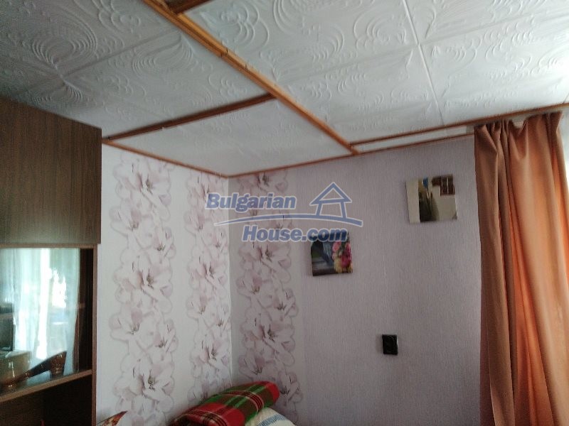 13561:24 - One storey house in good condition 18 km from Stara Zagora 