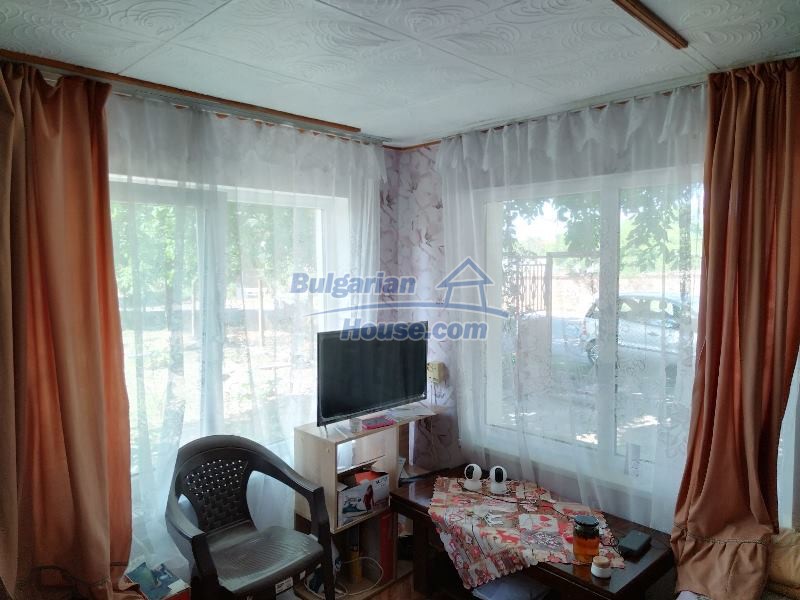 13561:21 - One storey house in good condition 18 km from Stara Zagora 