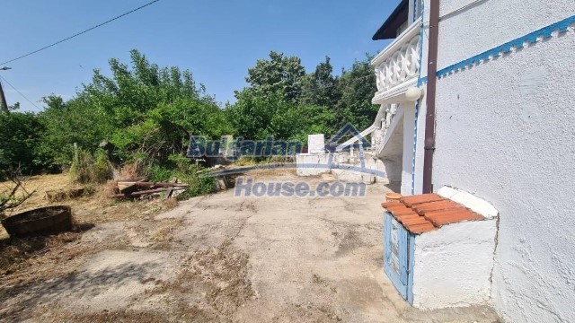 13572:6 - Two storey house for sale 20 km from Elhovo 