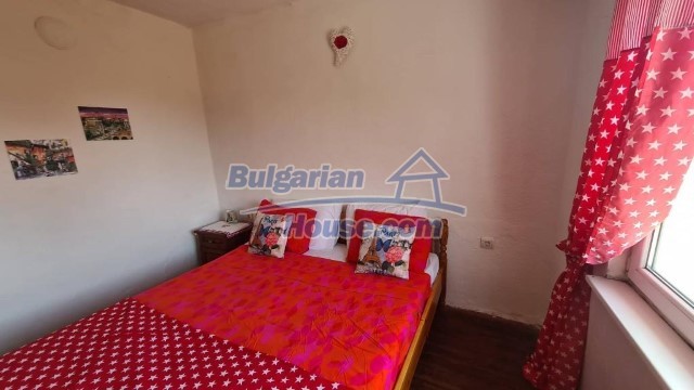 13572:33 - Two storey house for sale 20 km from Elhovo 