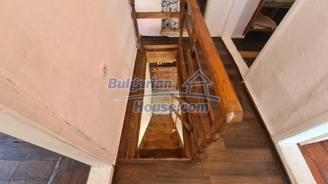 13572:27 - Two storey house for sale 20 km from Elhovo 
