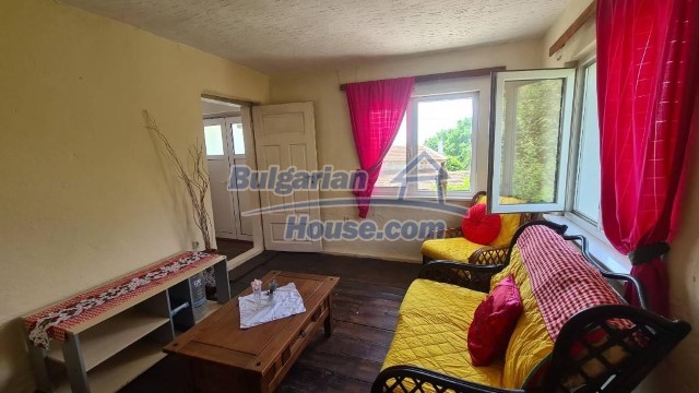 13572:40 - Two storey house for sale 20 km from Elhovo 