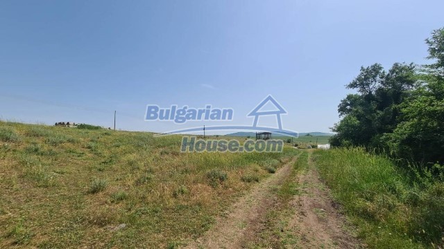 13572:53 - Two storey house for sale 20 km from Elhovo 
