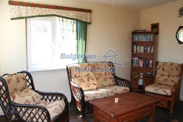 13572:64 - Two storey house for sale 20 km from Elhovo 