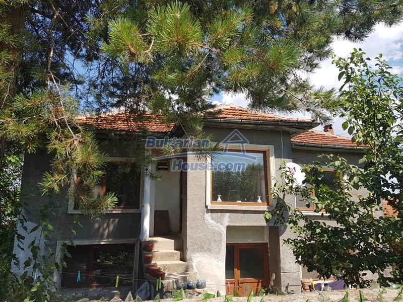 13583:1 - 2 - storey house 10 km from Chirpan and 50 km from Plovdiv