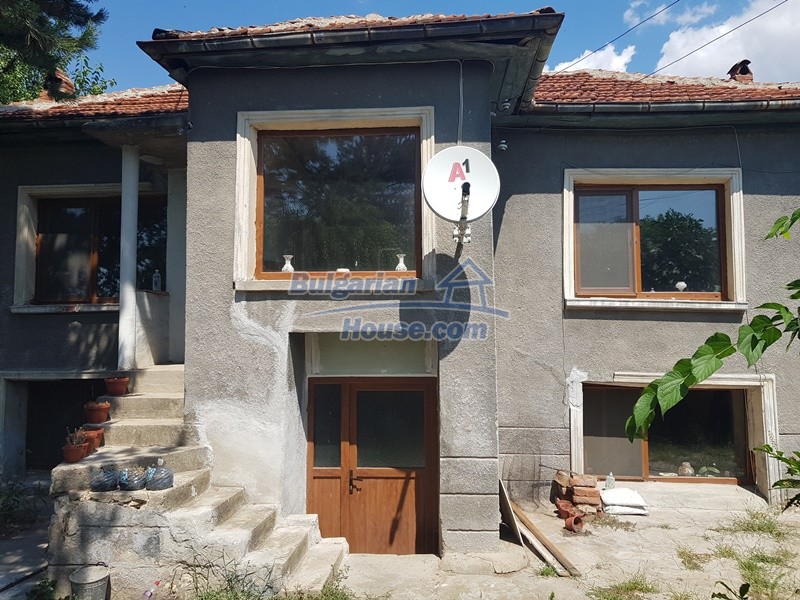 13583:3 - 2 - storey house 10 km from Chirpan and 50 km from Plovdiv