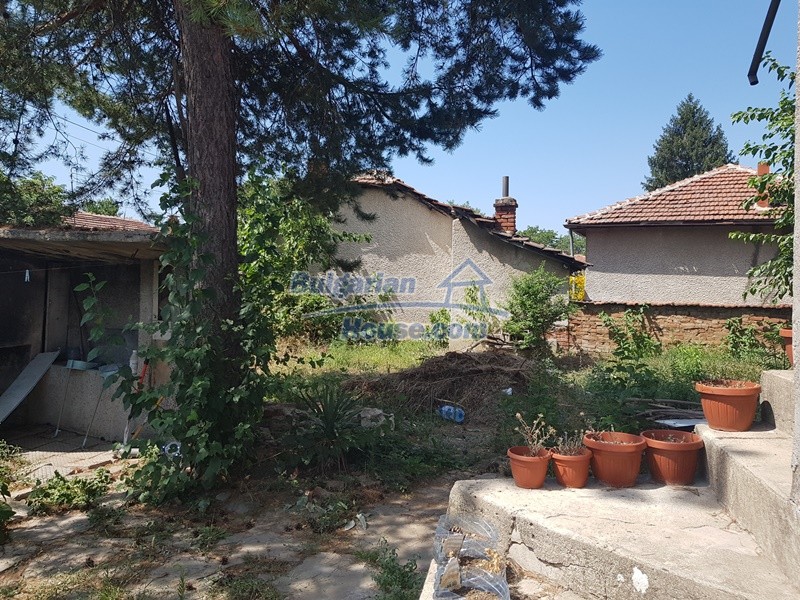 13583:25 - 2 - storey house 10 km from Chirpan and 50 km from Plovdiv