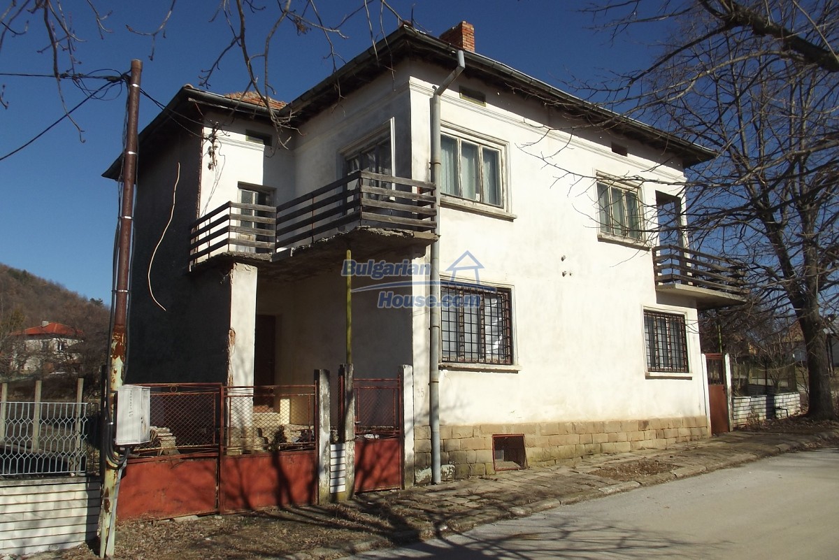 9261:11 - Four bedroom Bulgarian house for sale in Vratsa region