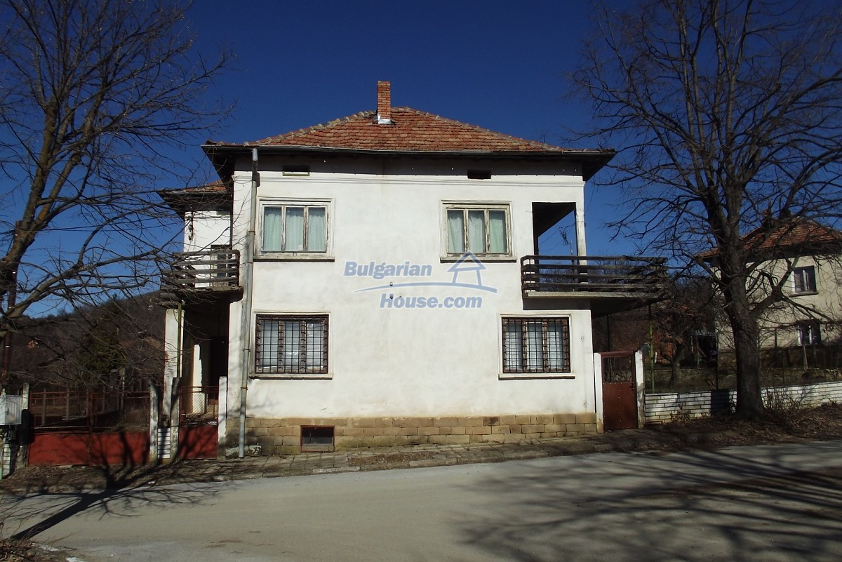 9261:8 - Four bedroom Bulgarian house for sale in Vratsa region