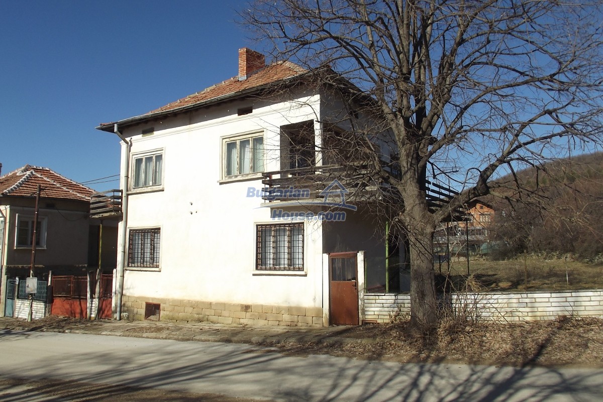 9261:5 - Four bedroom Bulgarian house for sale in Vratsa region