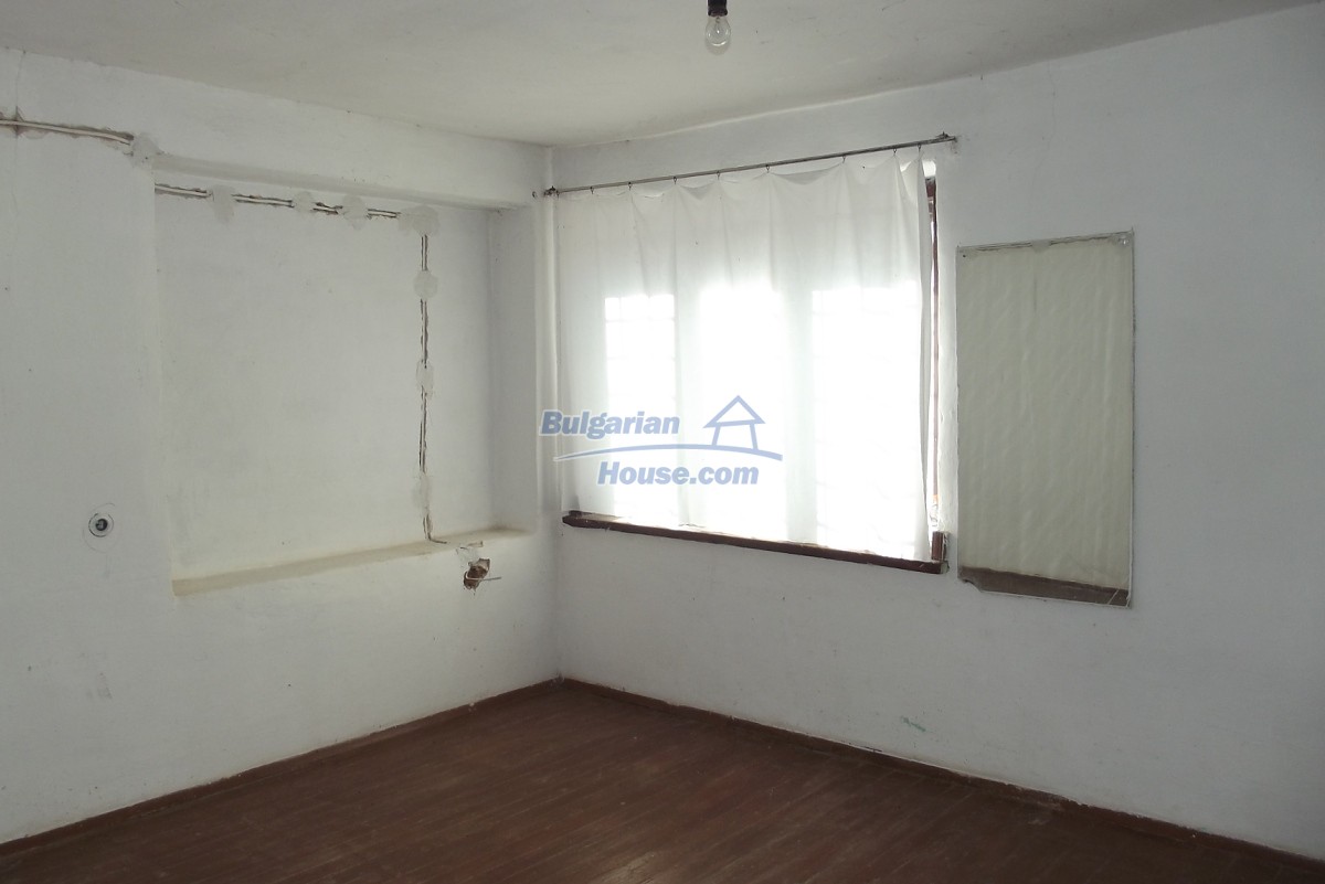 9261:30 - Four bedroom Bulgarian house for sale in Vratsa region