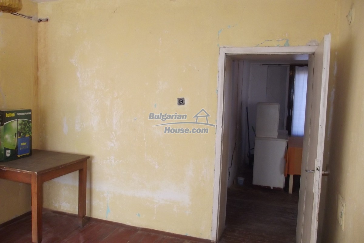 9261:37 - Four bedroom Bulgarian house for sale in Vratsa region