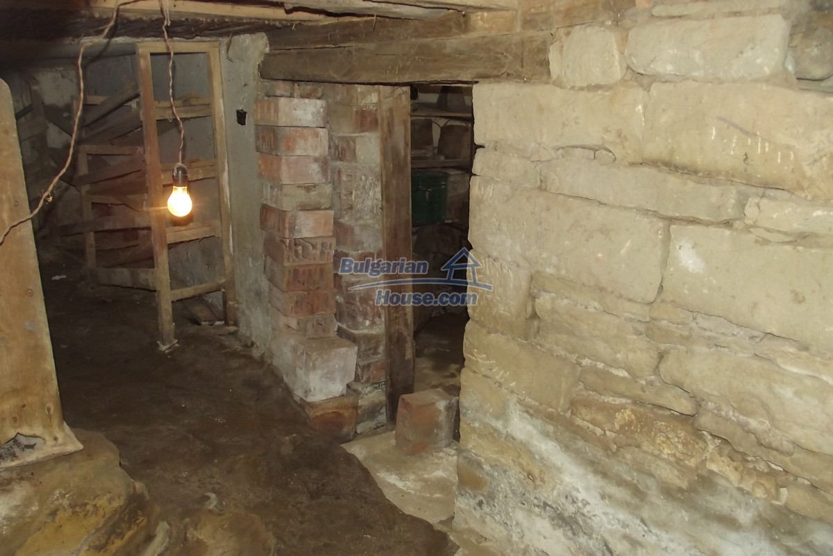 9261:43 - Four bedroom Bulgarian house for sale in Vratsa region