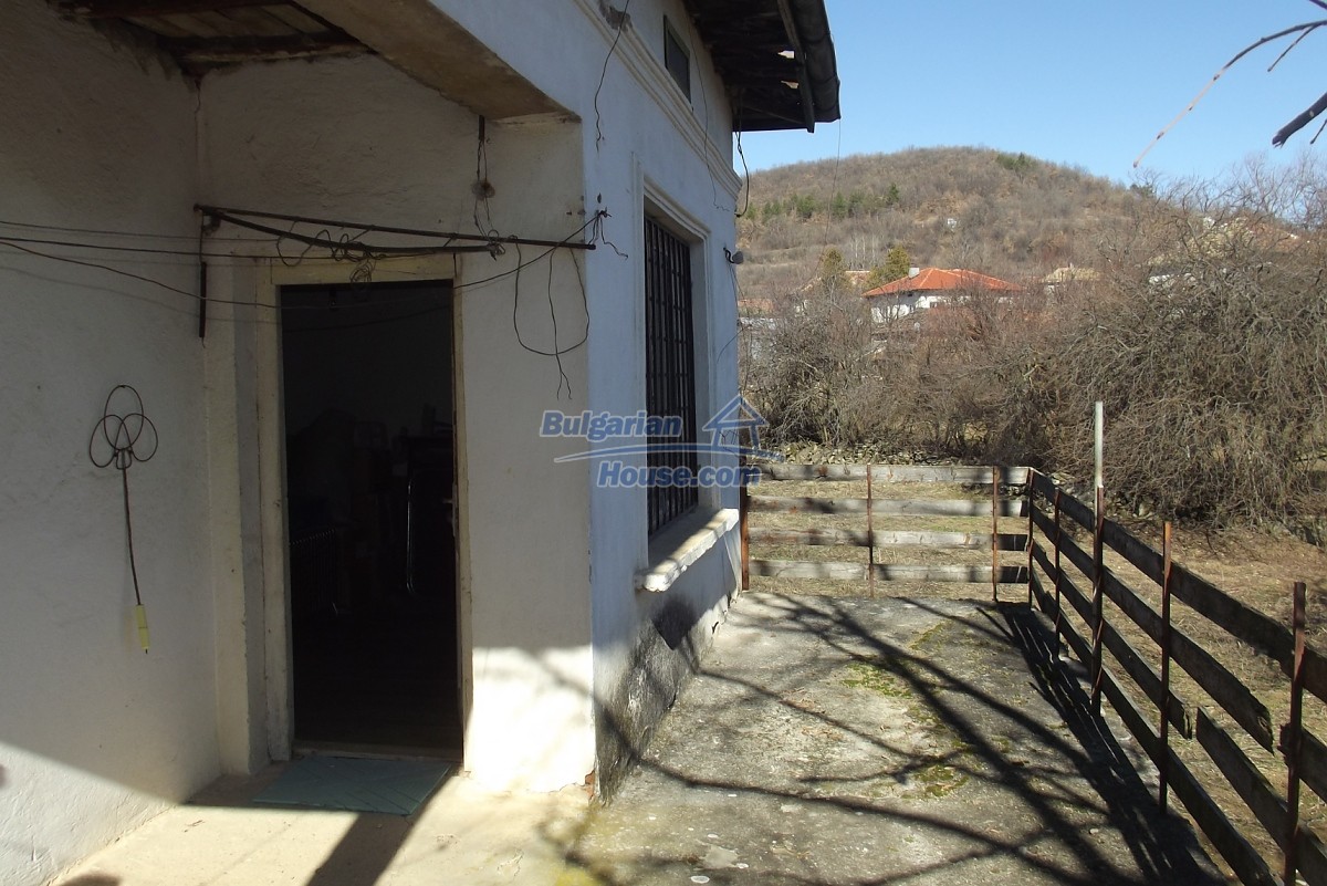 9261:72 - Four bedroom Bulgarian house for sale in Vratsa region